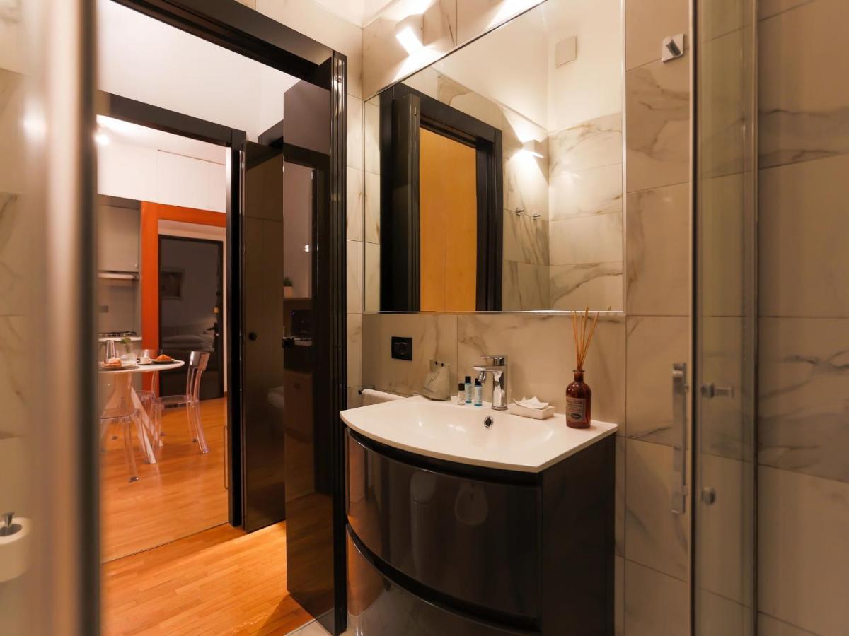מילאנו The Best Rent - Modern Apartment In The Center מראה חיצוני תמונה