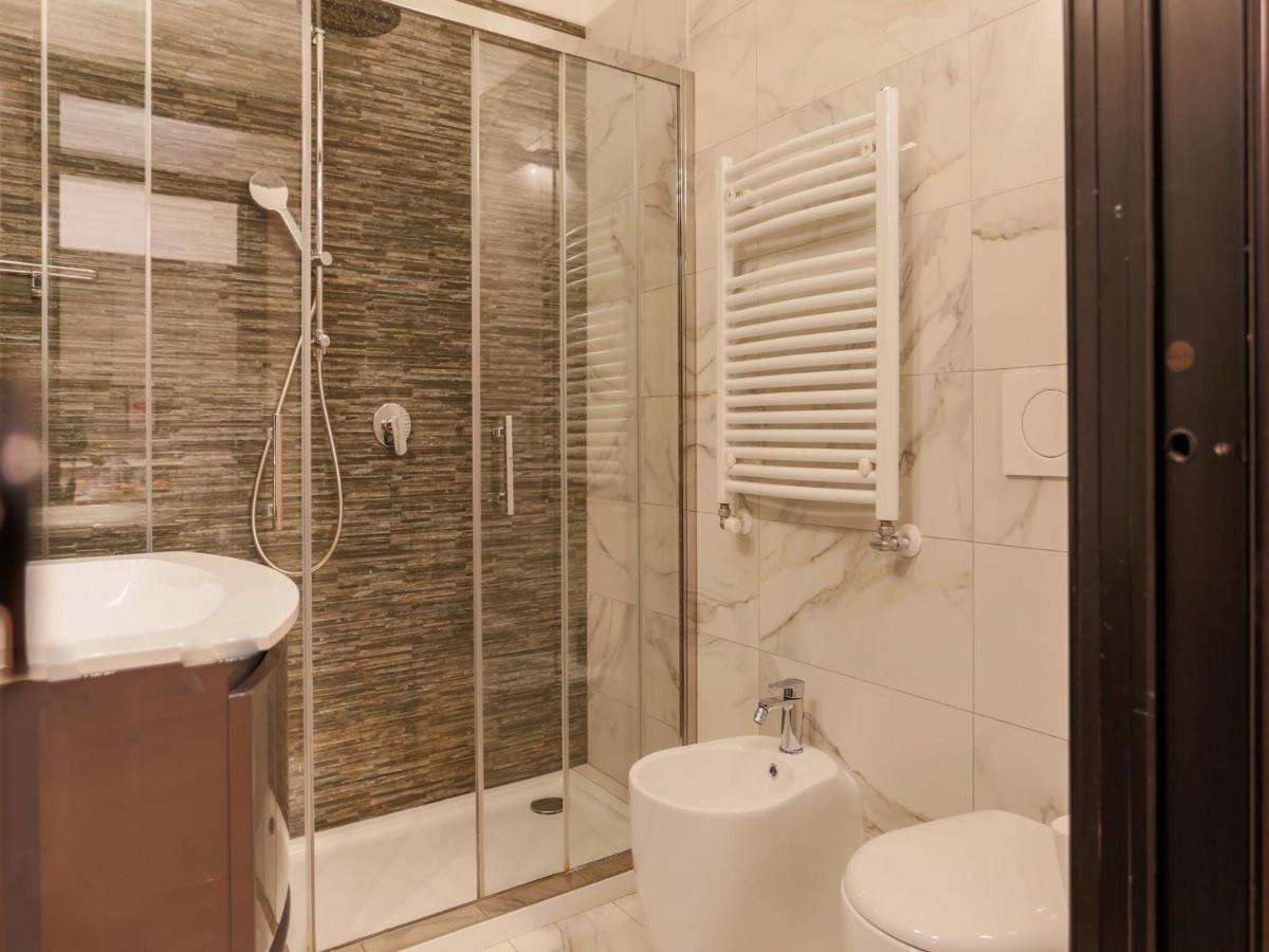 מילאנו The Best Rent - Modern Apartment In The Center מראה חיצוני תמונה